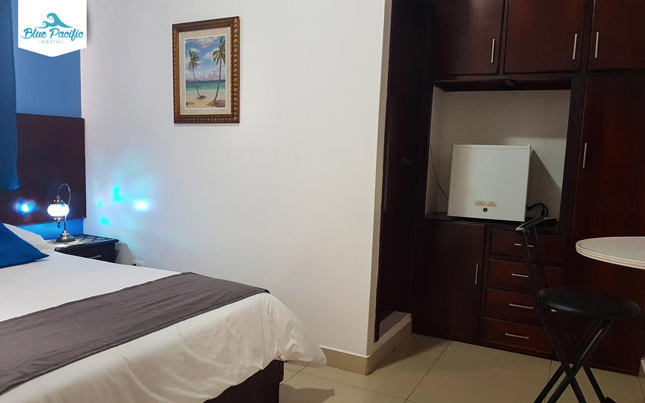 Hostal Blue Pacific Manta Luaran gambar